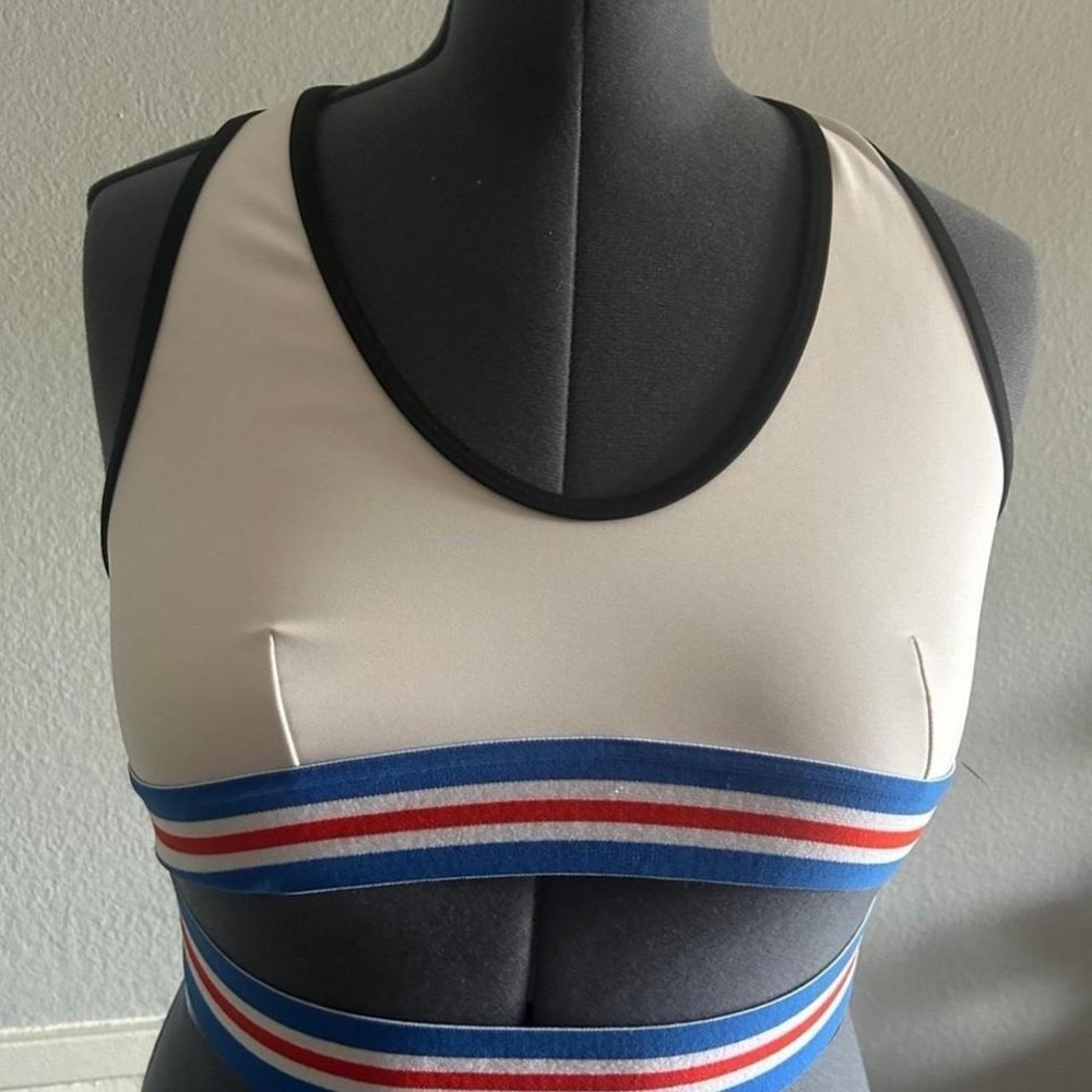 P.E. NATION SPORTS BRA LARGE NWT Q1